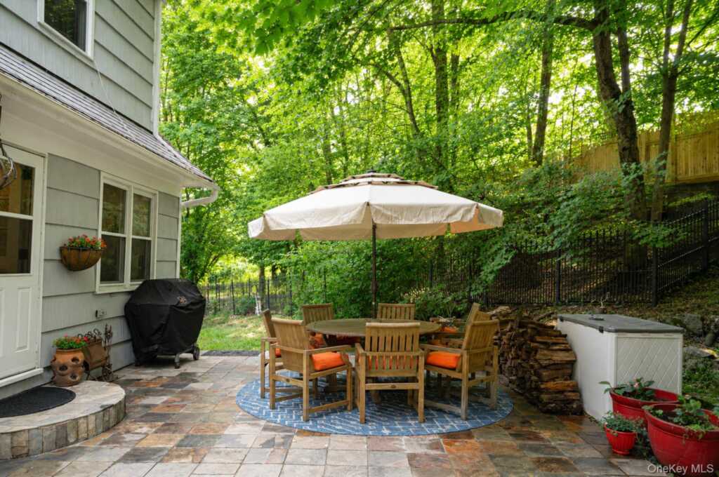 1035 Shore Acres Drive, Rye, NY 10543 - Photo 28 of 38