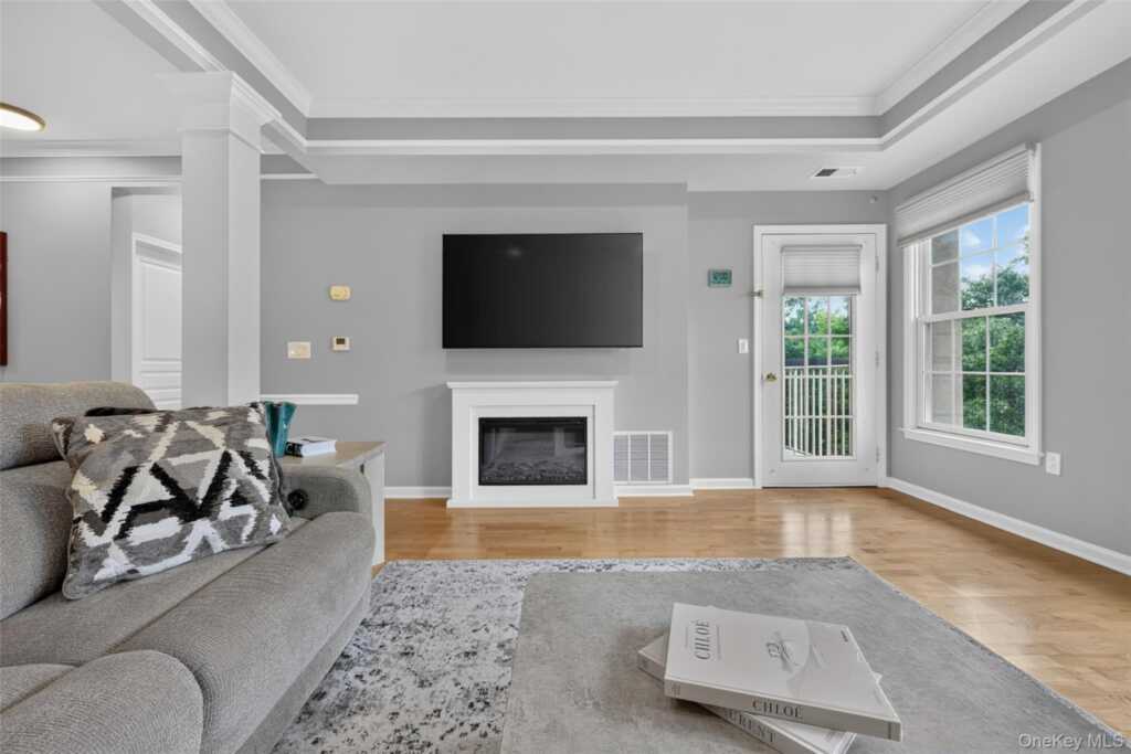 24 N De Baun Avenue, Unit #305, Suffern, NY 10901 - Photo 13 of 48