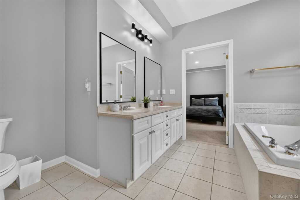 24 N De Baun Avenue, Unit #305, Suffern, NY 10901 - Photo 29 of 48