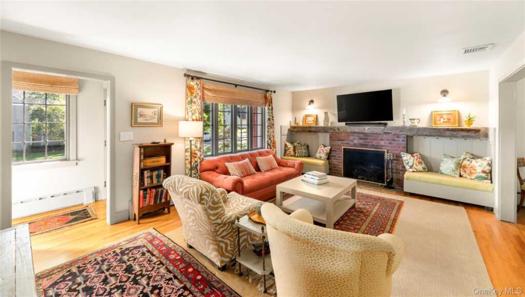 214 Foss Drive, Nyack, NY 10960 - Photo 3 of 35