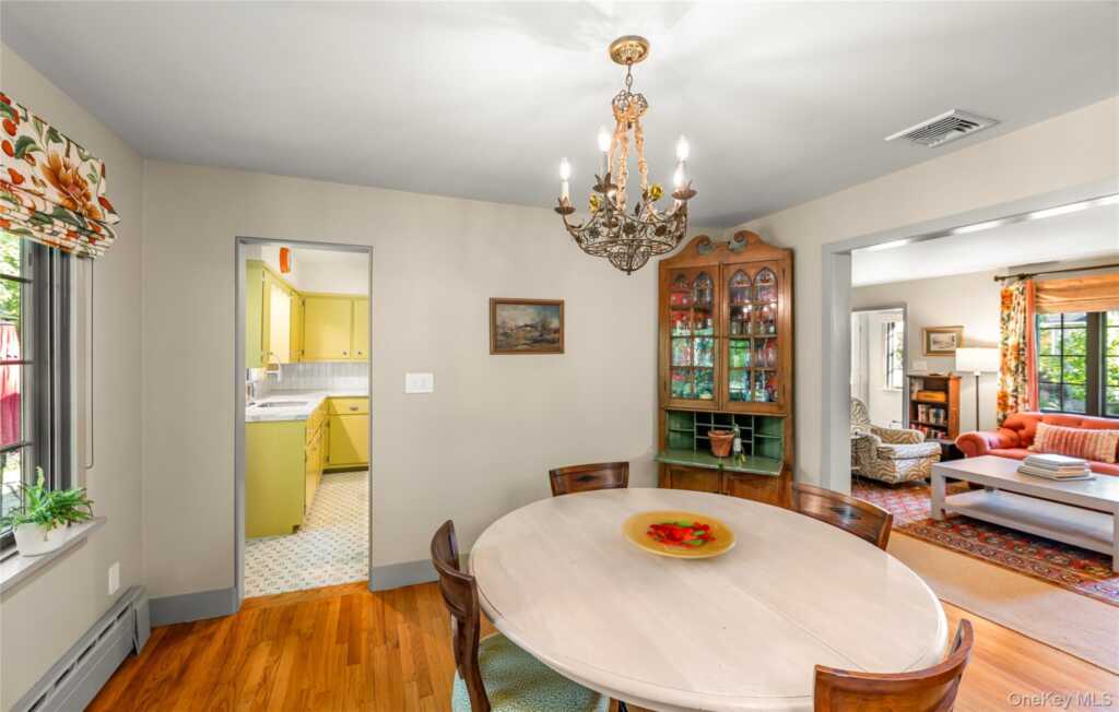 214 Foss Drive, Nyack, NY 10960 - Photo 5 of 35