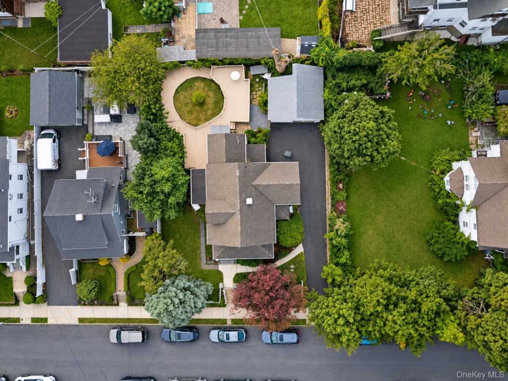 108 Soundview Street, Rye, NY 10573 - Photo 3 of 16