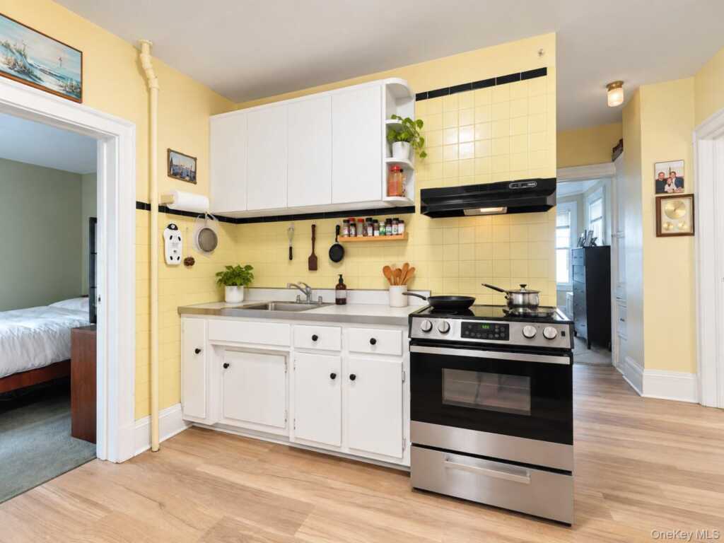 108 Soundview Street, Rye, NY 10573 - Photo 7 of 16