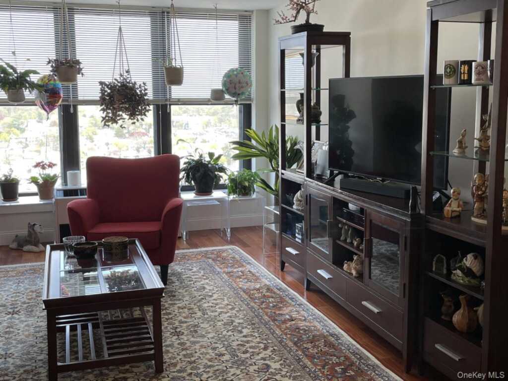 100 New Roc City Place, Unit #417, New Rochelle, NY 10801 - Photo 9 of 22