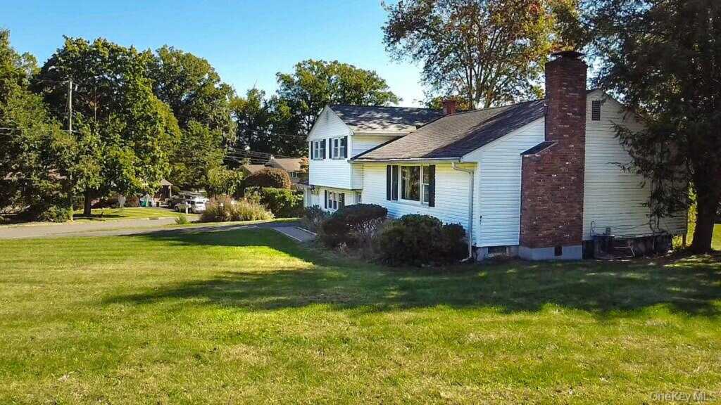 4 Robin Street, Pearl River, NY 10965 - Photo 29 of 37