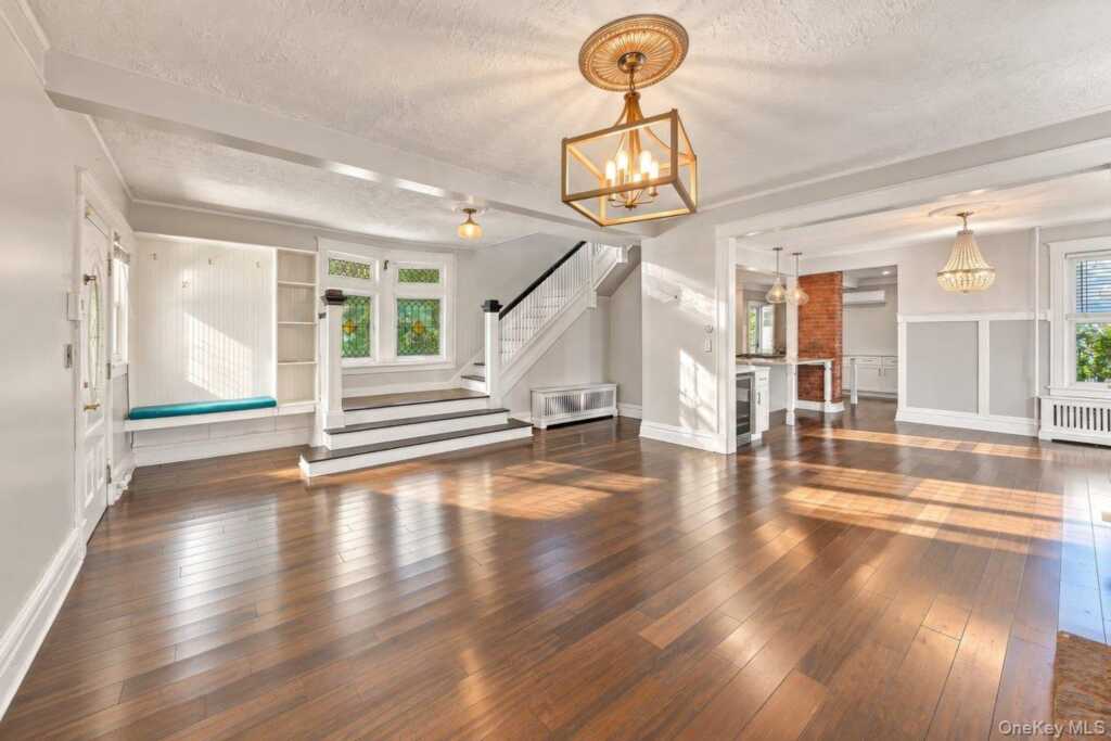 737 Bradley Street, Rye, NY 10543 - Photo 5 of 29