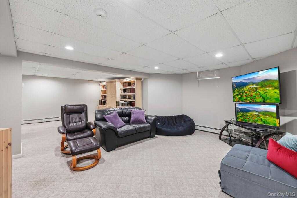 7 Birdie Drive, Suffern, NY 10901 - Photo 21 of 35