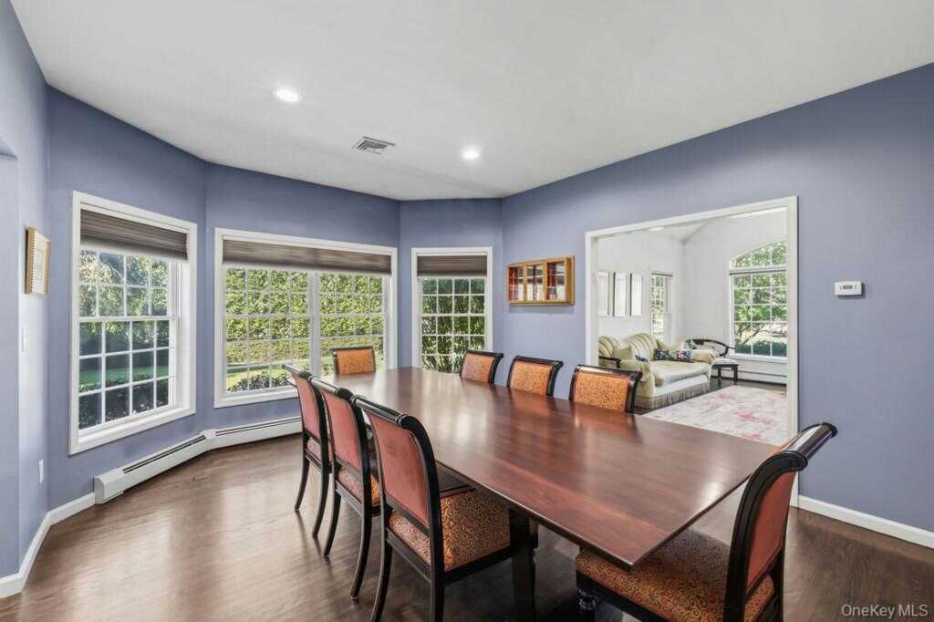 7 Birdie Drive, Suffern, NY 10901 - Photo 7 of 35