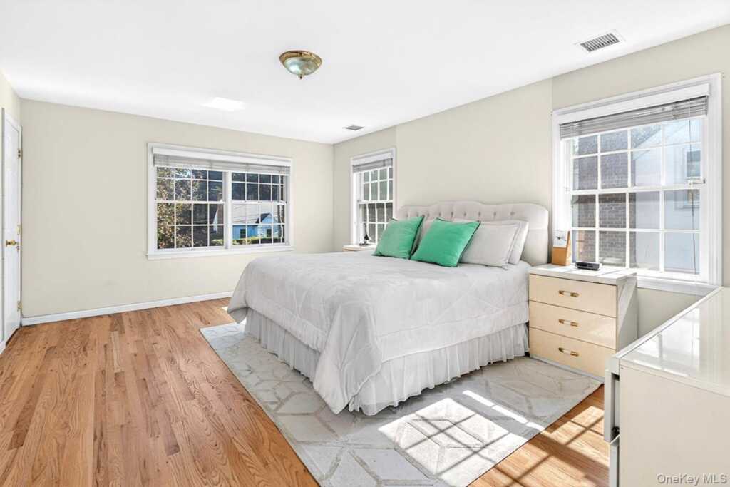 41 Mount Morris Avenue, White Plains, NY 10604 - Photo 16 of 28