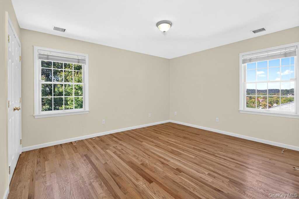 41 Mount Morris Avenue, White Plains, NY 10604 - Photo 19 of 28