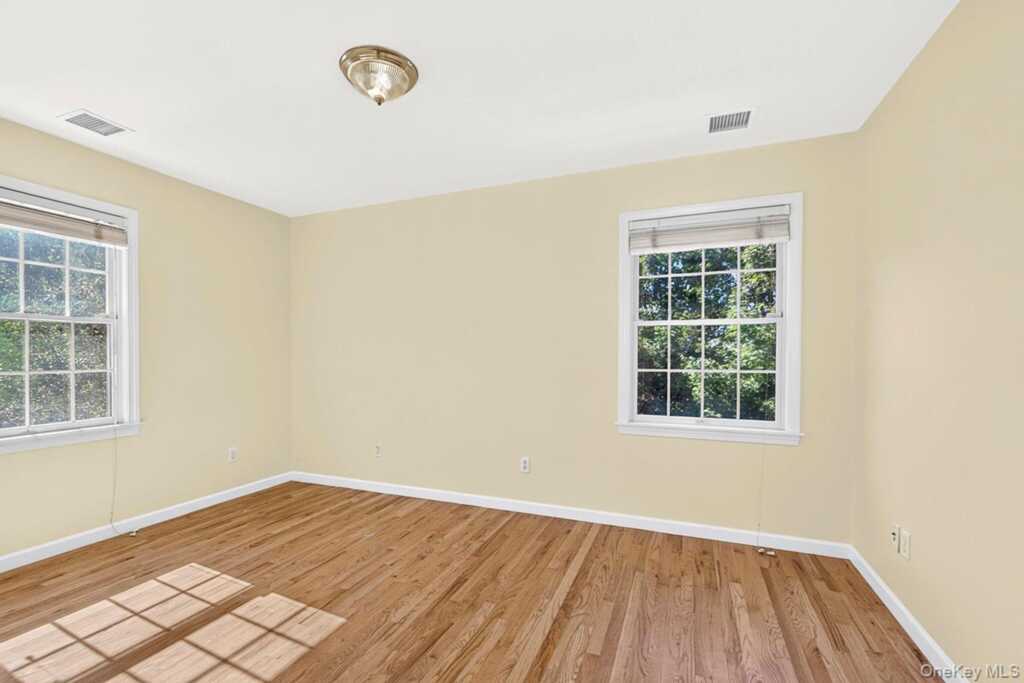 41 Mount Morris Avenue, White Plains, NY 10604 - Photo 20 of 28