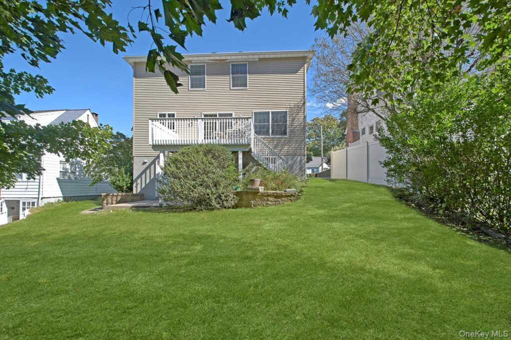 41 Mount Morris Avenue, White Plains, NY 10604 - Photo 24 of 28
