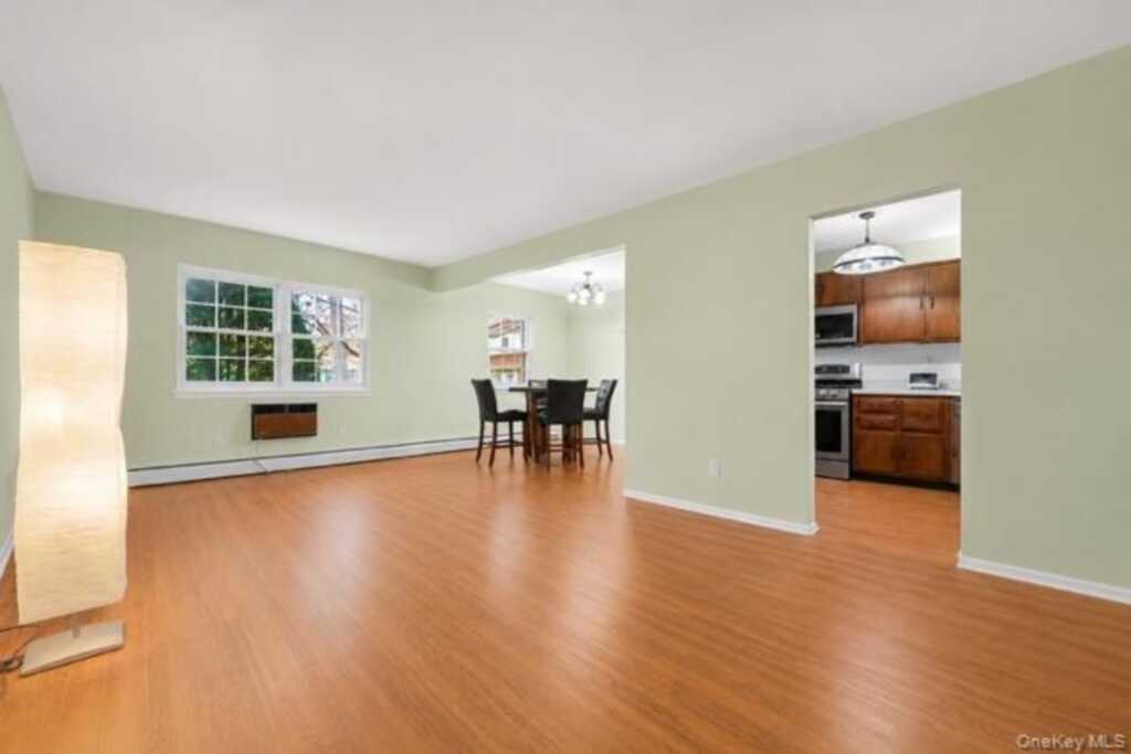 66 Parkside Drive, Unit #66, Suffern, NY 10901 - Photo 4 of 17