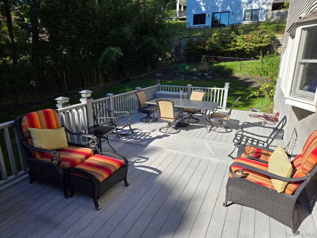 203 Wanamaker Lane, Nyack, NY 10960 - Photo 23 of 24