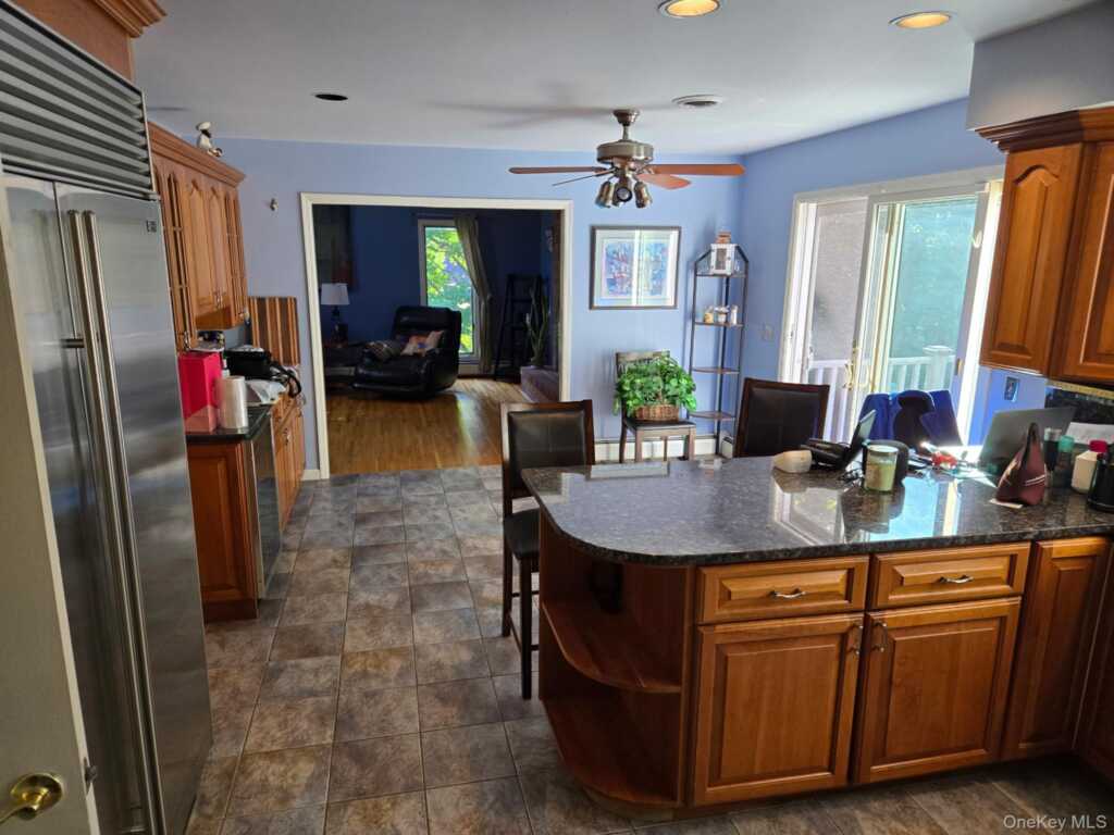 203 Wanamaker Lane, Nyack, NY 10960 - Photo 8 of 24