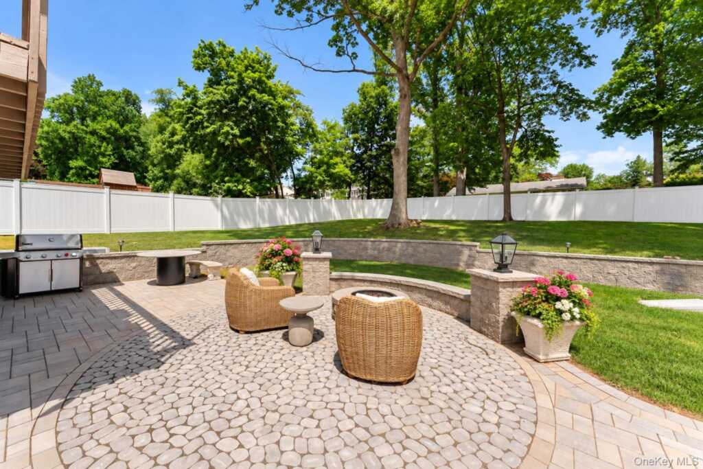 575 Babbling Brook Lane, Valley Cottage, NY 10989 - Photo 30 of 34