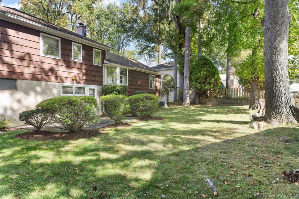 226 Rosehill Avenue, New Rochelle, NY 10804 - Photo 25 of 28