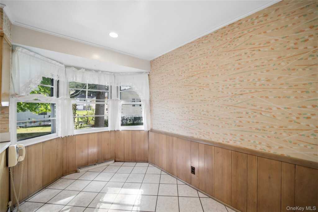 226 Rosehill Avenue, New Rochelle, NY 10804 - Photo 7 of 28