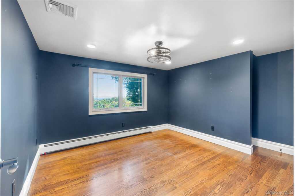 283 New Hempstead Road, New City, NY 10956 - Photo 18 of 31