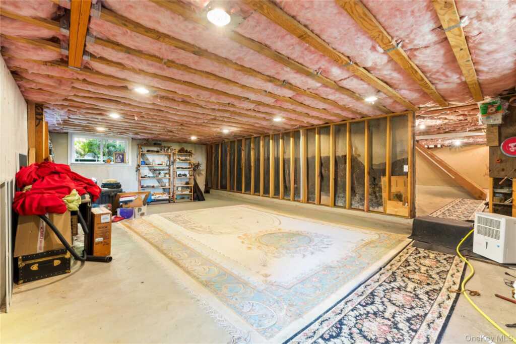 283 New Hempstead Road, New City, NY 10956 - Photo 23 of 31