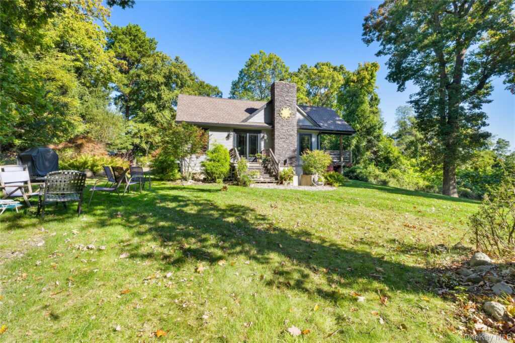 283 New Hempstead Road, New City, NY 10956 - Photo 27 of 31