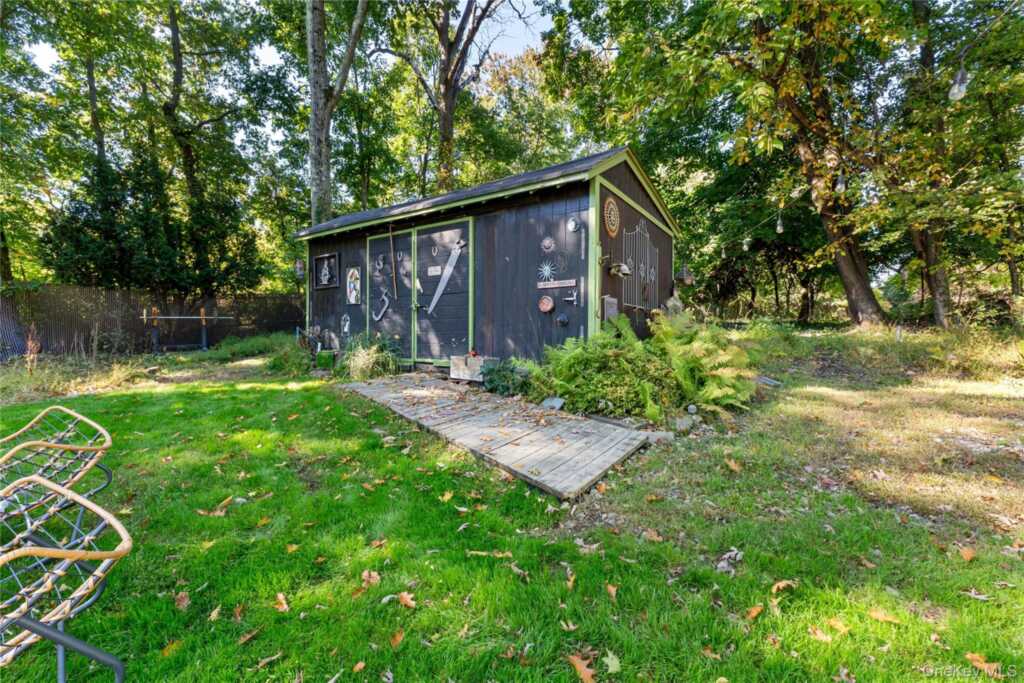 283 New Hempstead Road, New City, NY 10956 - Photo 28 of 31