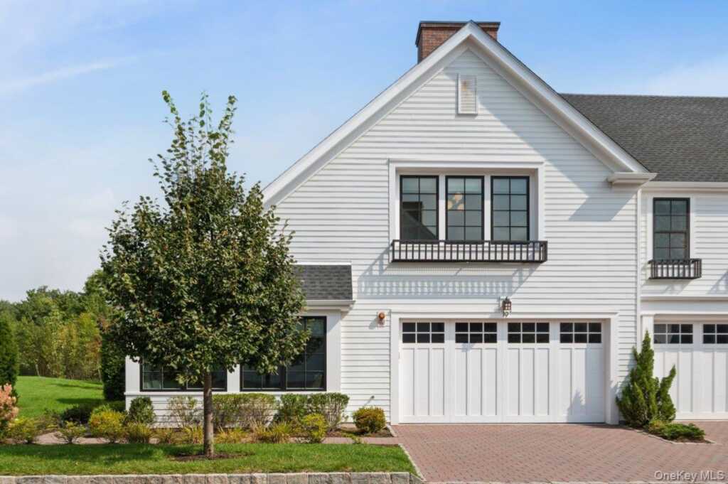 19 Lavender Lane, Rye, NY 10573