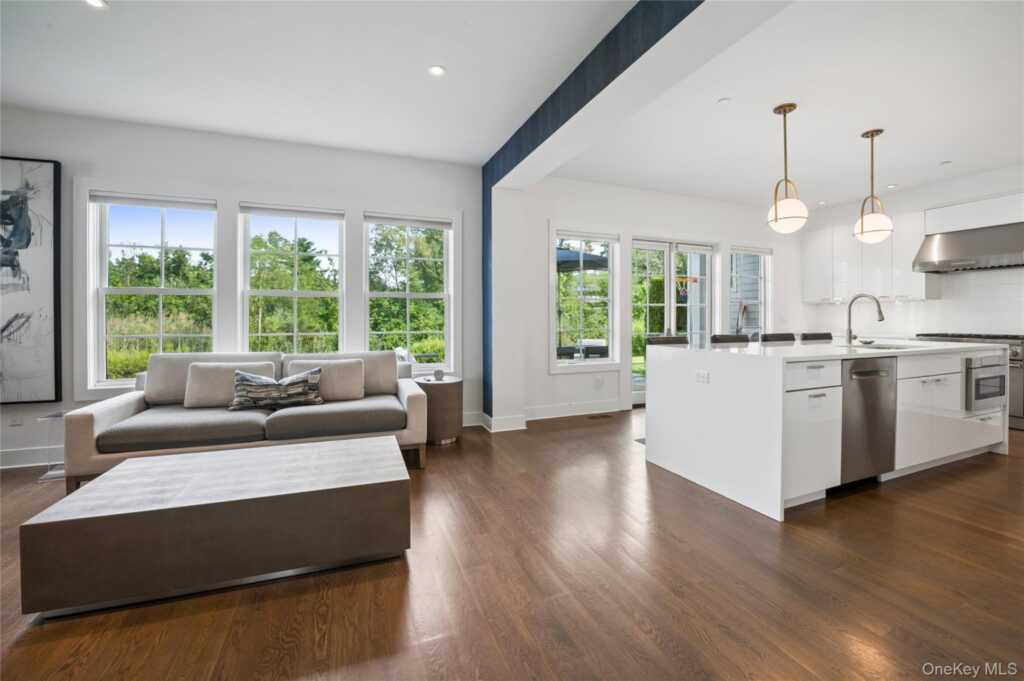 19 Lavender Lane, Rye, NY 10573 - Photo 11 of 48