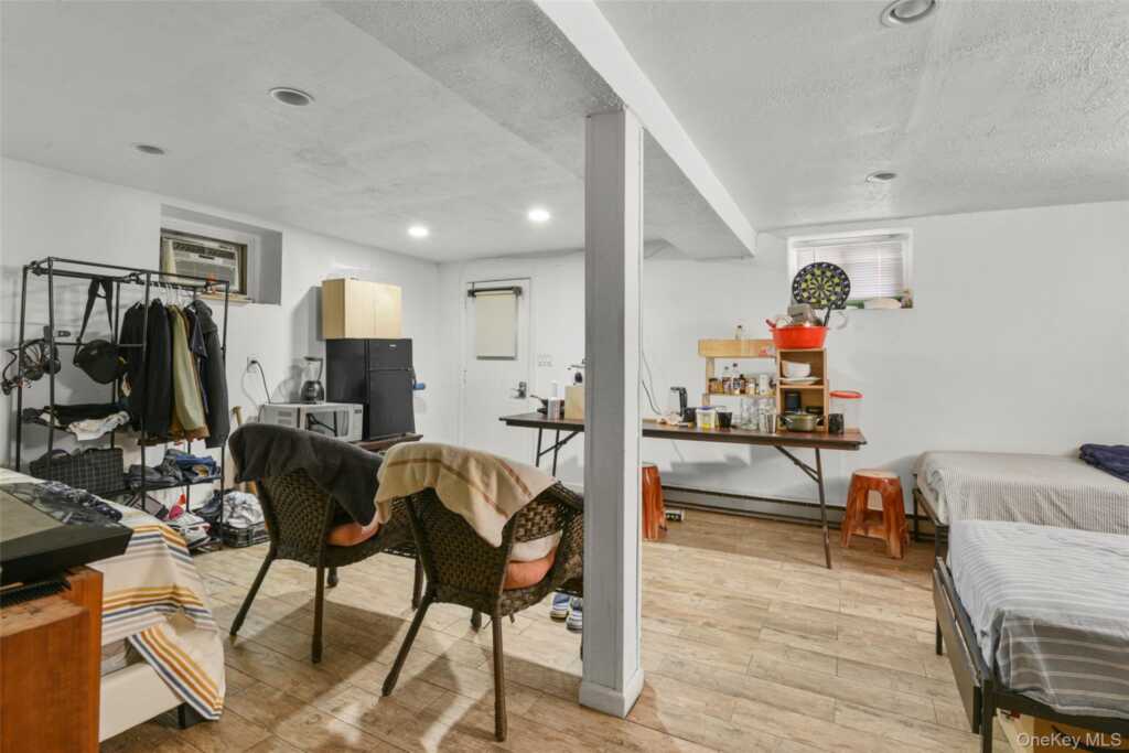35 Charles Street, New Rochelle, NY 10801 - Photo 19 of 47
