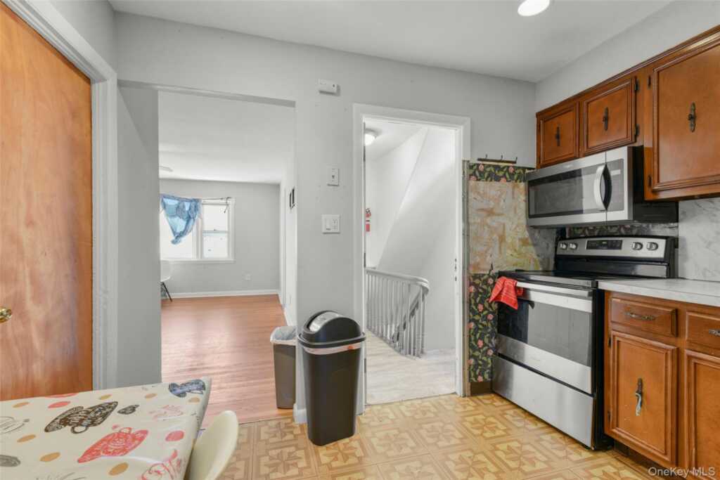 35 Charles Street, New Rochelle, NY 10801 - Photo 23 of 47