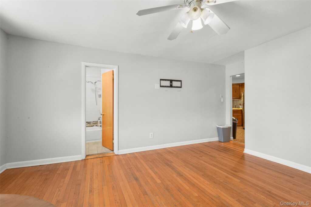 35 Charles Street, New Rochelle, NY 10801 - Photo 30 of 47