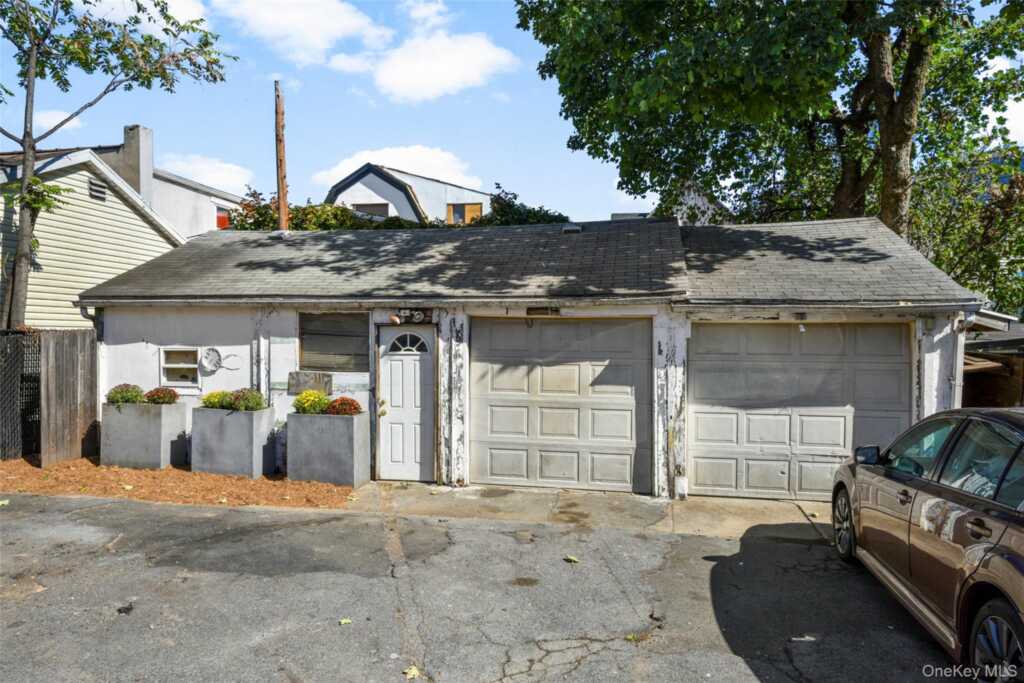 35 Charles Street, New Rochelle, NY 10801 - Photo 42 of 47
