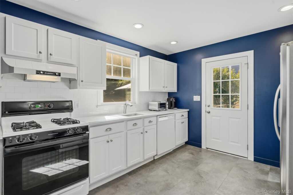 29 Clinton Street, White Plains, NY 10603 - Photo 18 of 50