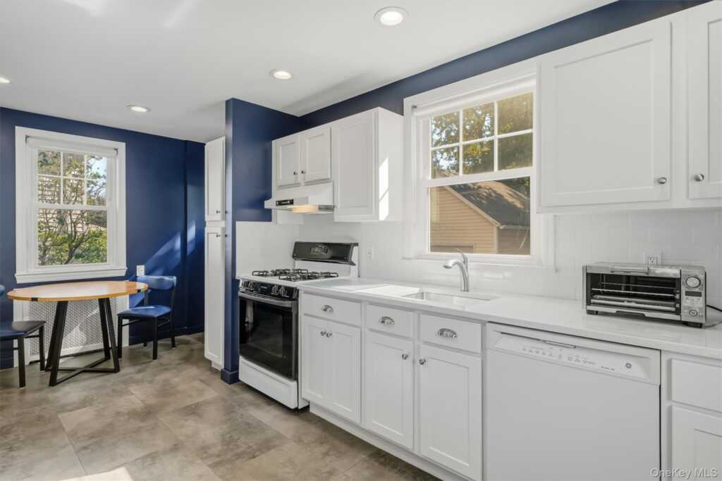 29 Clinton Street, White Plains, NY 10603 - Photo 20 of 50