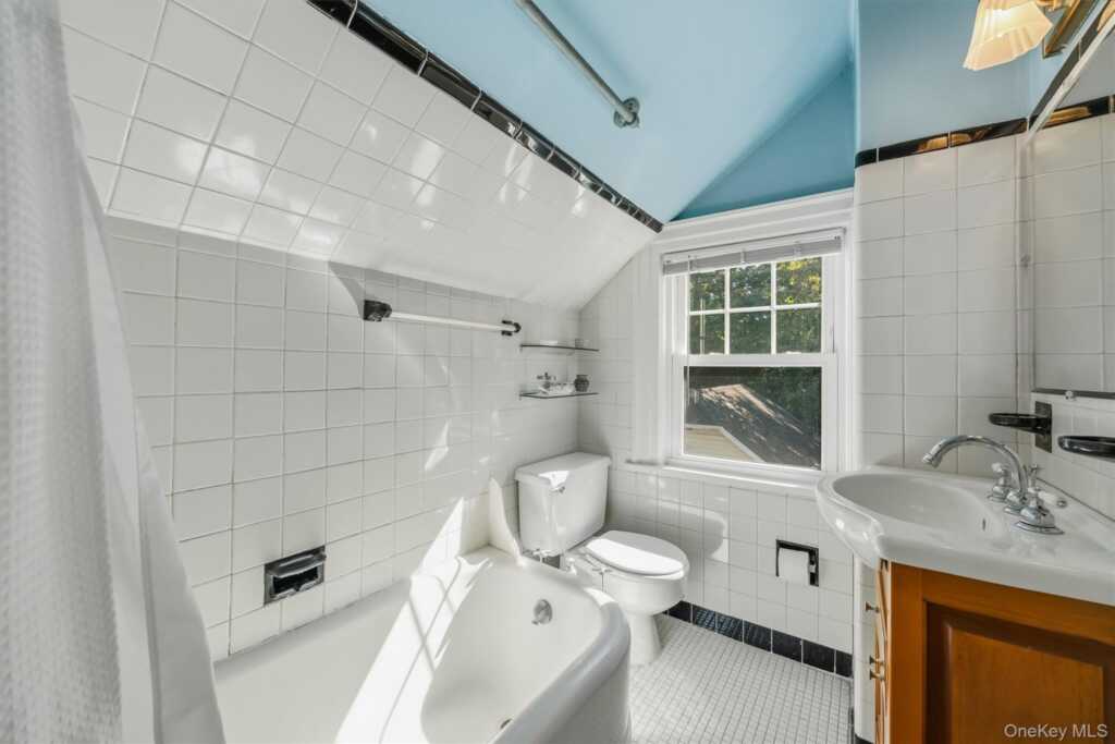 29 Clinton Street, White Plains, NY 10603 - Photo 30 of 50