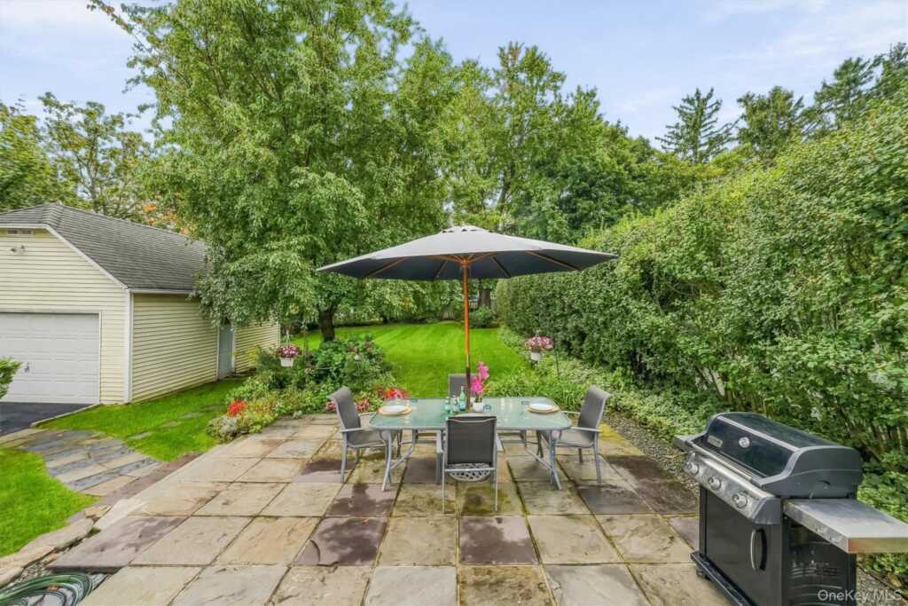 29 Clinton Street, White Plains, NY 10603 - Photo 39 of 50