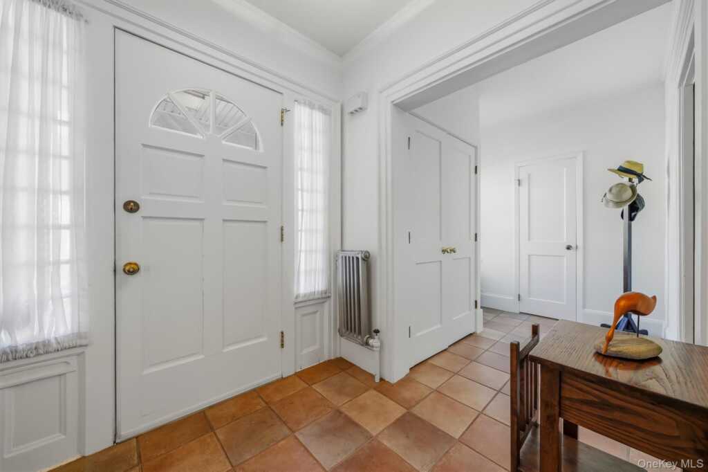 29 Clinton Street, White Plains, NY 10603 - Photo 4 of 50