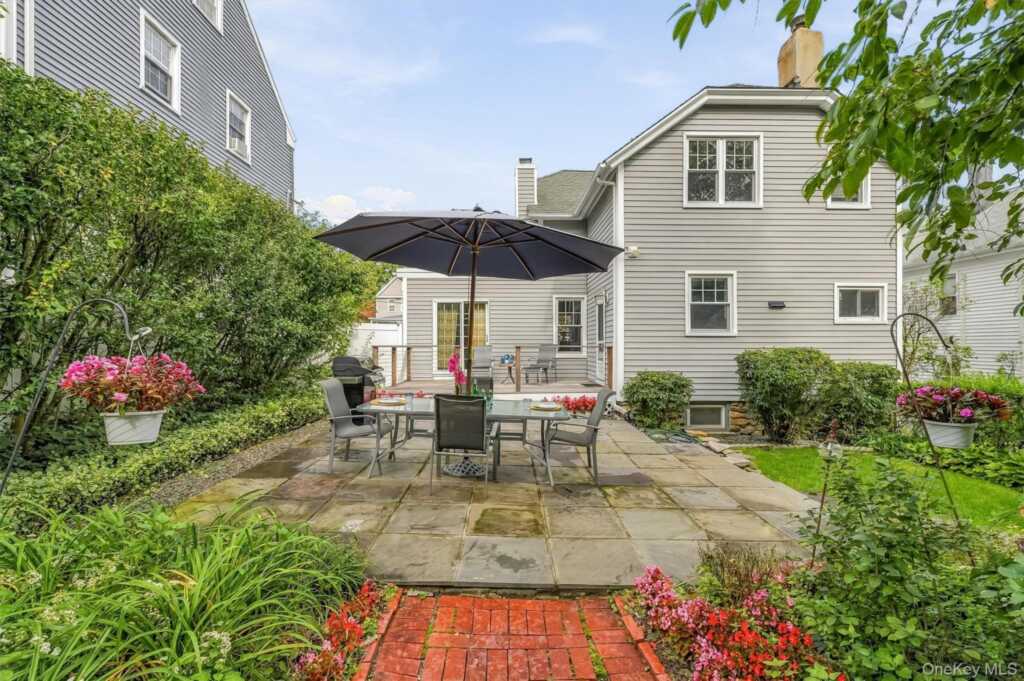 29 Clinton Street, White Plains, NY 10603 - Photo 41 of 50