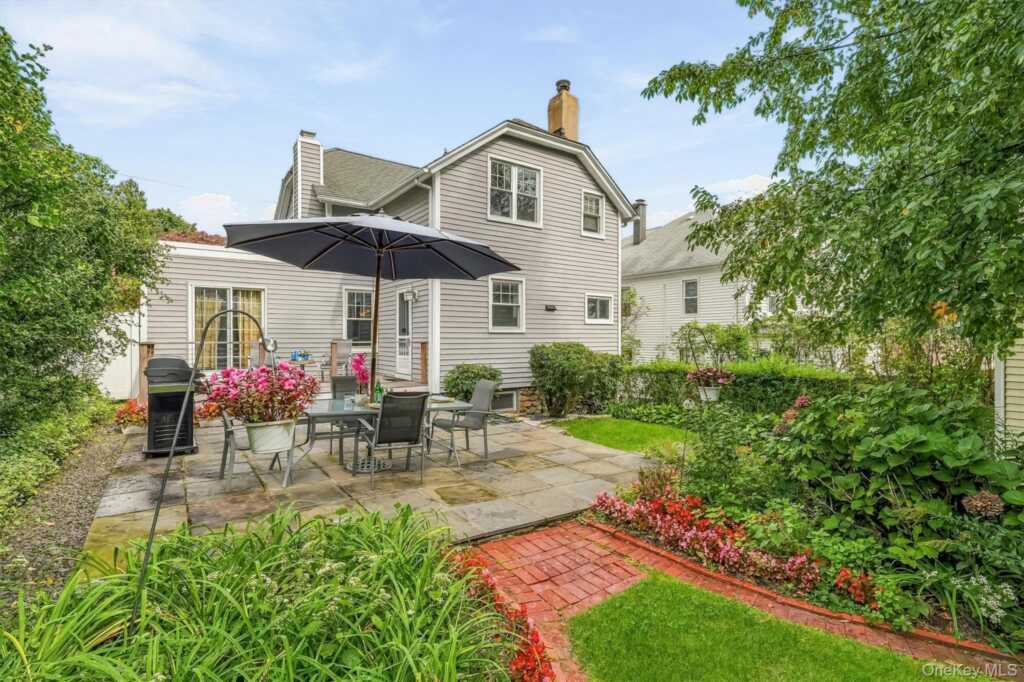 29 Clinton Street, White Plains, NY 10603 - Photo 43 of 50