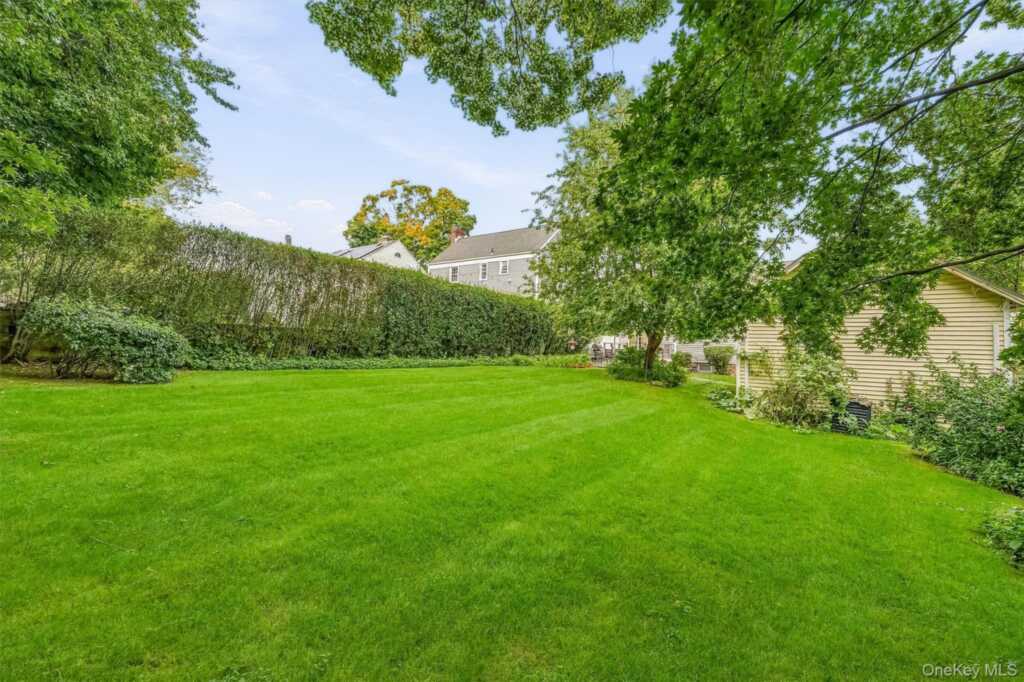 29 Clinton Street, White Plains, NY 10603 - Photo 44 of 50