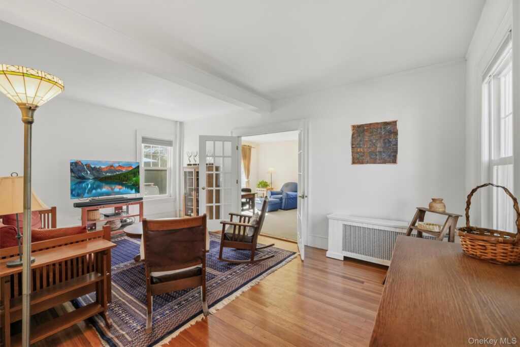 29 Clinton Street, White Plains, NY 10603 - Photo 5 of 50