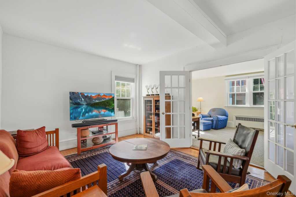 29 Clinton Street, White Plains, NY 10603 - Photo 6 of 50