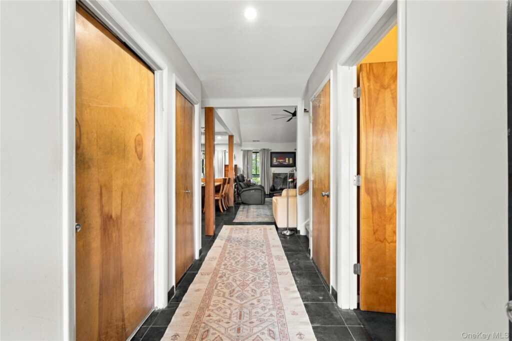 22 Village Green, Rye, NY 10573 - Photo 2 of 28