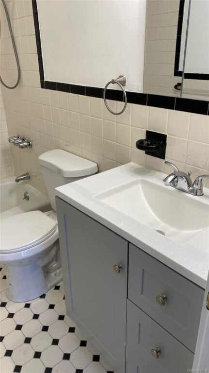 326 N Broadway, Unit #Apt 2, Nyack, NY 10960 - Photo 12 of 21