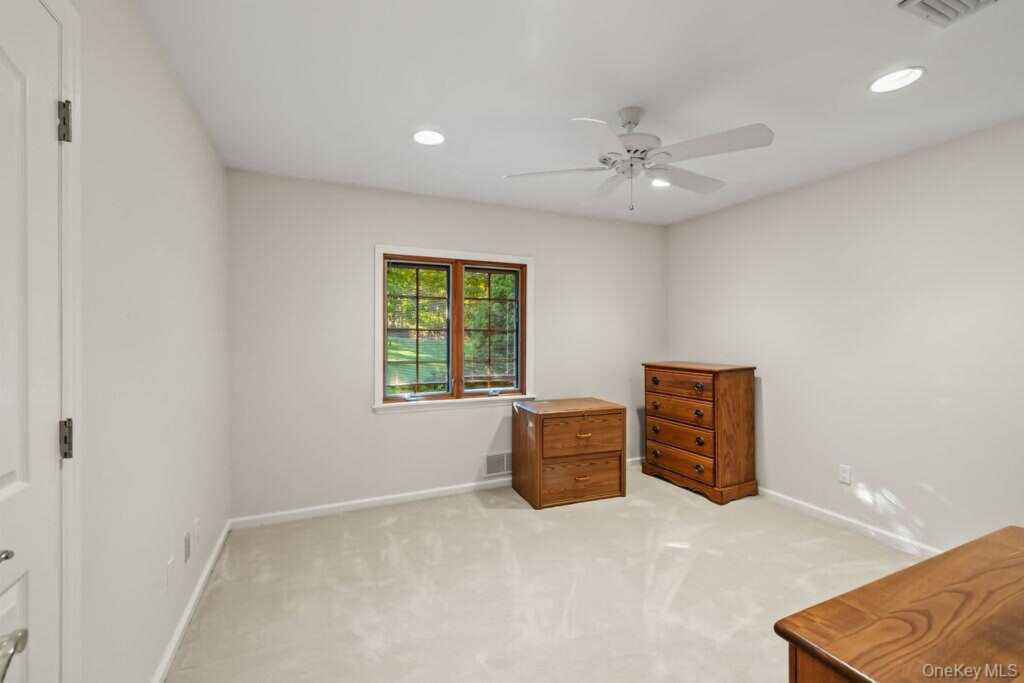 27 Mayer Drive, Suffern, NY 10901 - Photo 14 of 33