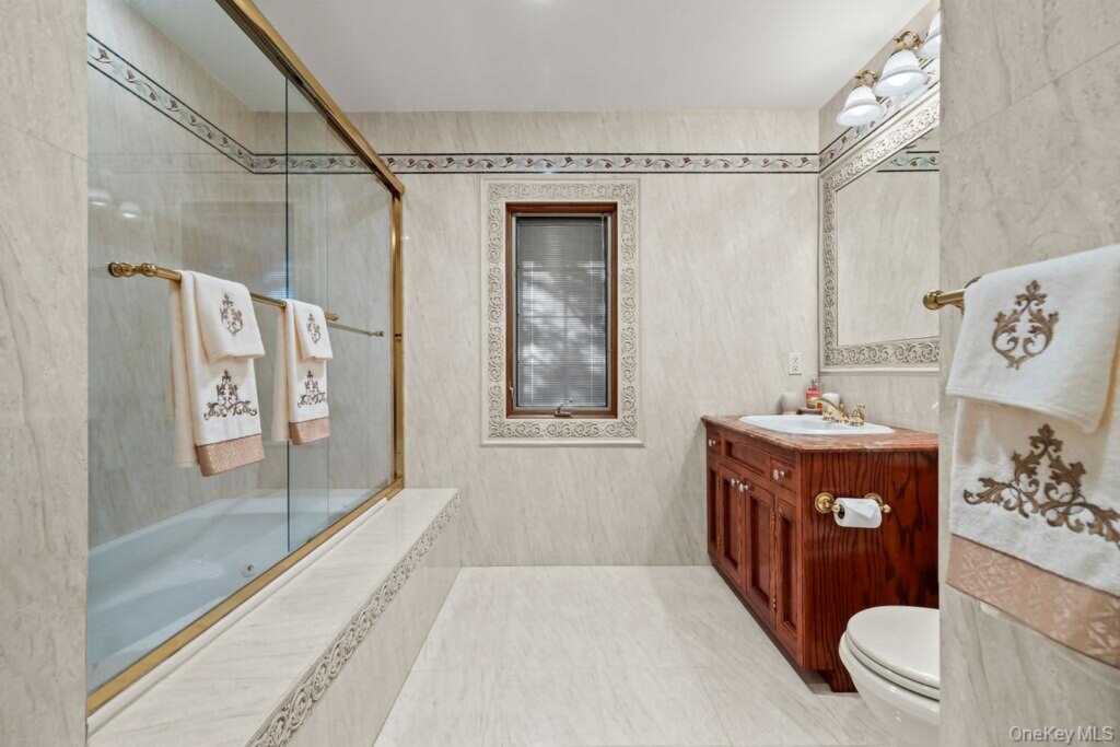 27 Mayer Drive, Suffern, NY 10901 - Photo 15 of 33
