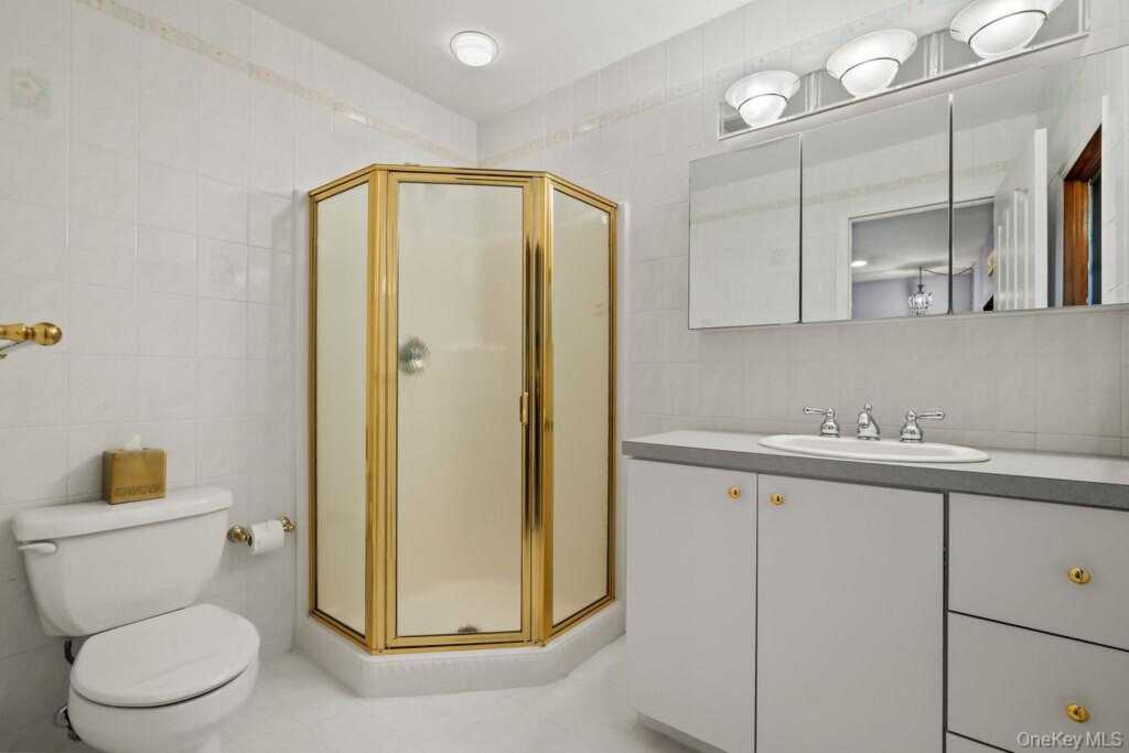 27 Mayer Drive, Suffern, NY 10901 - Photo 17 of 33