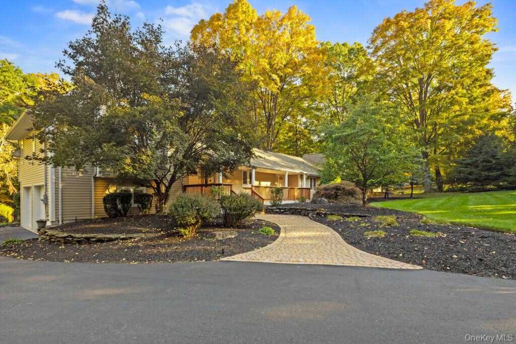27 Mayer Drive, Suffern, NY 10901 - Photo 30 of 33