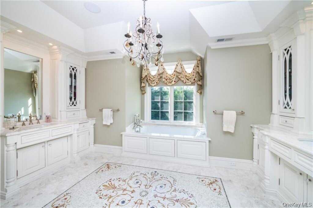 270 Trenor Drive, New Rochelle, NY 10804 - Photo 19 of 35