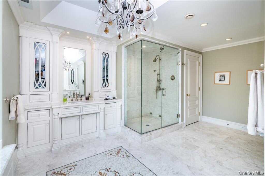 270 Trenor Drive, New Rochelle, NY 10804 - Photo 20 of 35